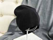 Load image into Gallery viewer, Cashmere Knitted beanie/skullie/toque
