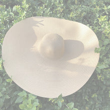 Load image into Gallery viewer, Oversized wide brimmed Summer beach hat
